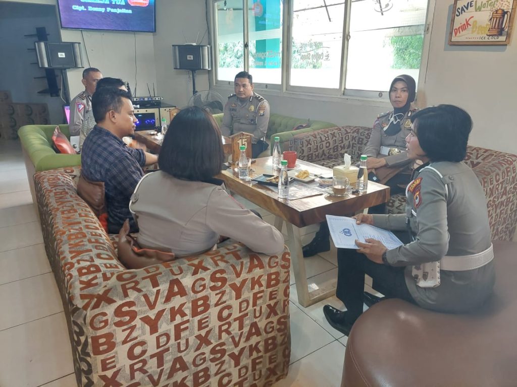 Tingkatkan Kinerja Personel, Kasat Lantas Polres Pangkep Pimpin Anev