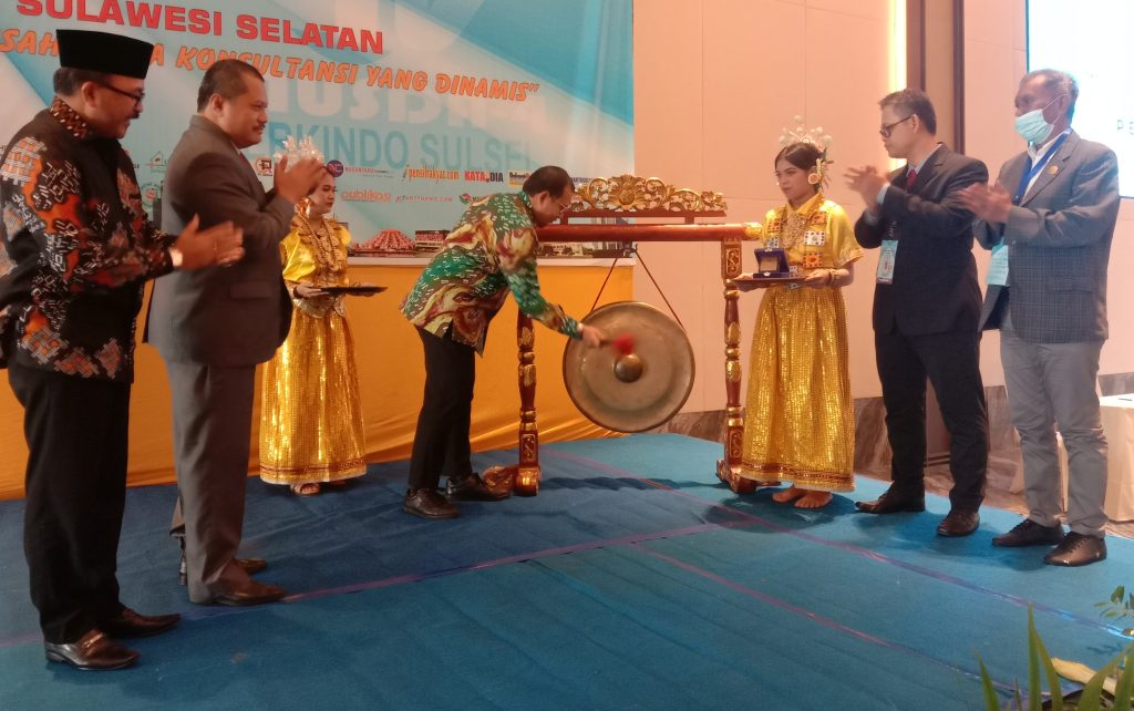 Wakili Gubernur, Dr Iqbal Suhaeb Membuka Musda 4 Perkindo Sulsel