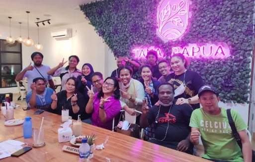 Alumni SMUNSA: Persiapan Pelayanan Kasih Warga Kampung Skori