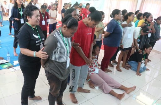 Jemaat Pondok Kemuliaan Komsel Rajawali Gelar Ret-ret Khusus wanita Kristen