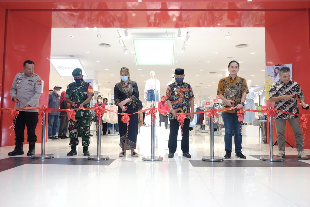 Hadir di Gowa, Wabup Sebut Living Plaza Akan Tekan Angka Pengangguran dan Kemiskinan