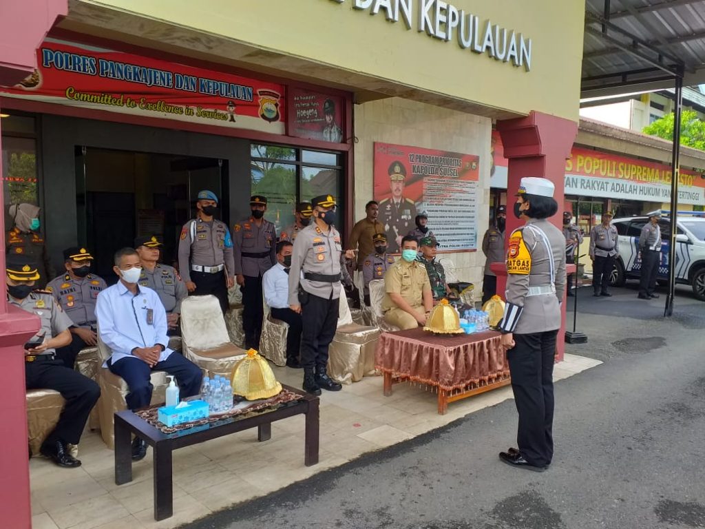 Kapolres Pangkep Pimpin Apel Gelar Pasukan Operasi Zebra 2022