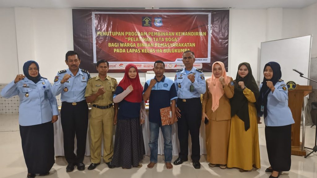 Penutupan Pelatihan Keterampilan Tata Boga pada Lapas Kelas II A Bulukumba