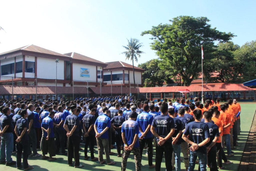 Warga Binaan Lapas Makassar Ikuti Upacara Hari Pahlawan