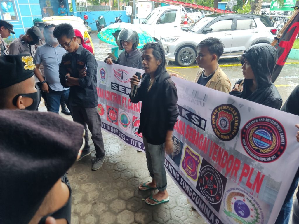 Toddopuli Indonesia Bersatu Geruduk Kantor PLN Sungguminasa