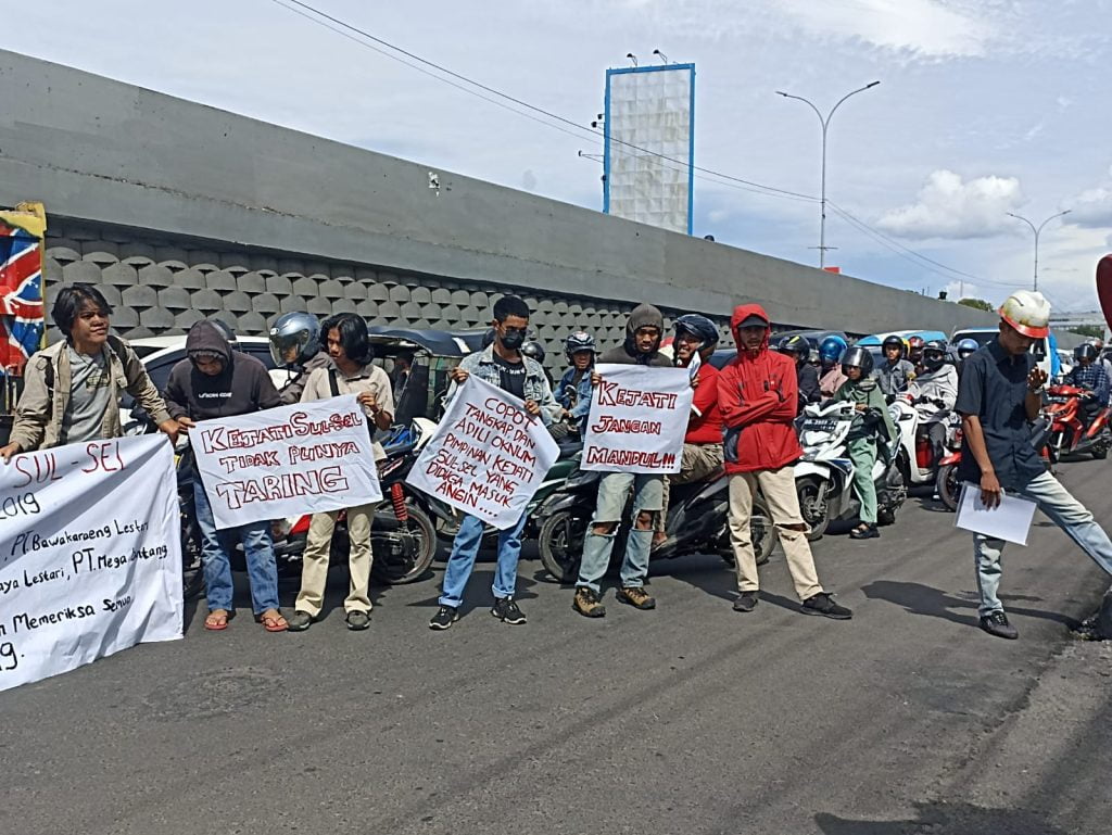 Koalisi Pemerhati Korupsi Geruduk Kejati Sulsel, Ini Tuntutan’nya