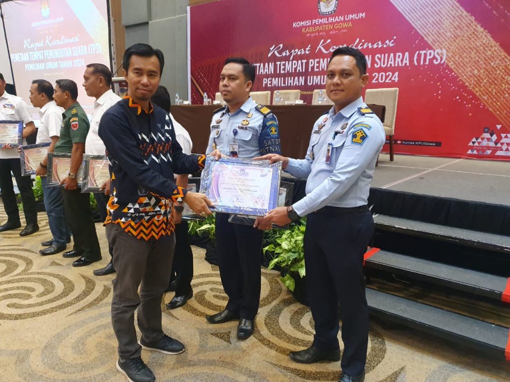 Rapat Koordinasi Pemetaan TPS Persiapan Pemilu Tahun 2024, LPP Sungguminasa Terima Penghargaan