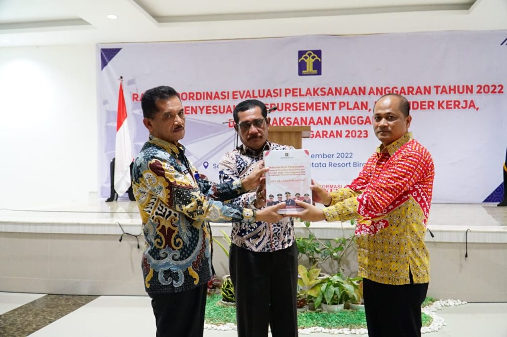 Tutup Rakor Pelaksanaan Anggaran, Kakanwil Minta Jajarannya Laksanakan Pengelolaan Anggaran Tepat Waktu, Efektif dan Efisien