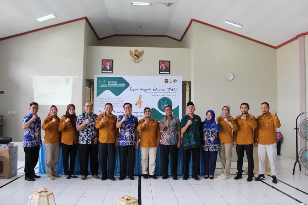 Laksanakan RAT Tahun Buku 2022, Koperasi Konsumen Sanita LPP Sungguminasa Terima Penghargaan Dari Dekopinda Kab. Gowa