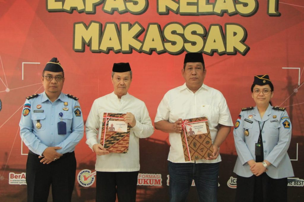 Full Senyum, Warga Binaan Lapas Makassar Terima Remisi Hari Raya