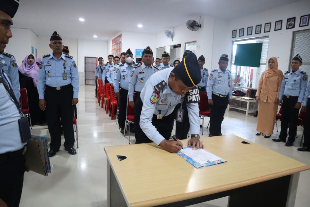 Wujudkan Transparan Akuntabel dan Zero Halinar, Lapas Bulukumba Laksanakan Penandatanganan Surat Pernyataan Komitmen