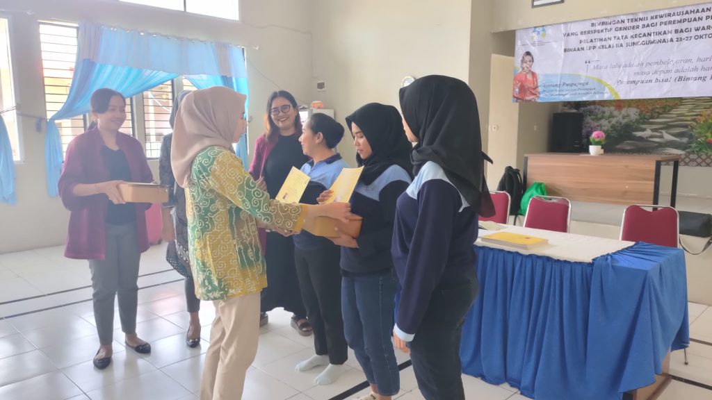 LPP Sungguminasa Gelar Penutupan Pelatihan Tata Kecantikan Kulit Bersertifikat