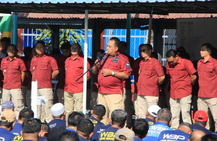 Awali tugas, Kalapas Makassar perkenalkan diri dan menyapa Warga Binaan