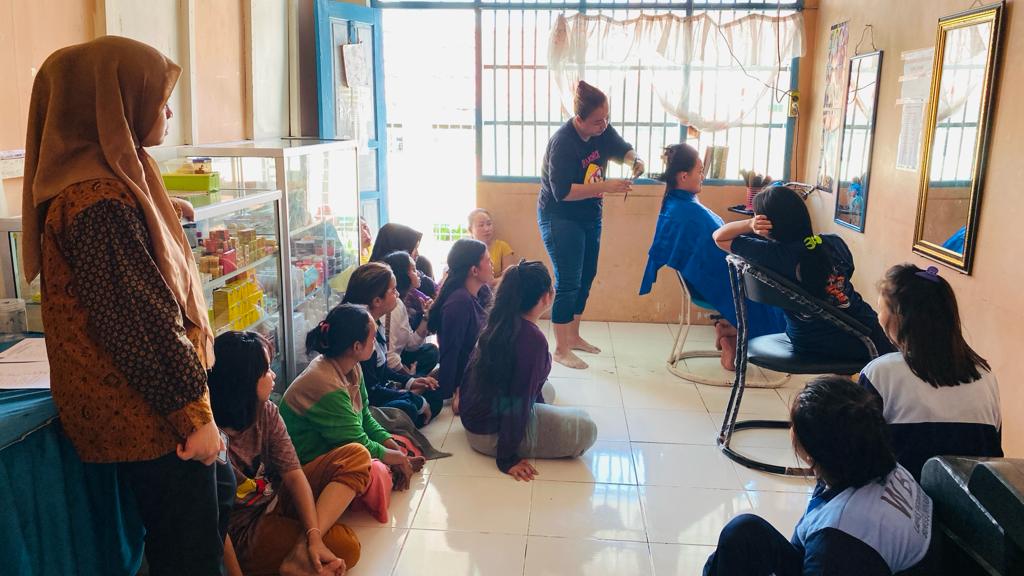 Tingkatkan Pembinaan Keterampilan WBP, LPP Sungguminasa Adakan Program Kegiatan “Bina Diri”