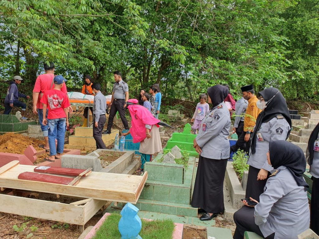 Begini Bentuk Kepedulian Kalapas Perempuan Sungguminas Kepada WBP, Yang Meninggal Dunia