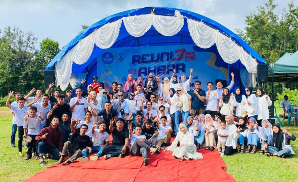 Perkuat Silaturahmi, IKA SMPN 2 Salomekko Kabupaten Bone Gelar Reuni Akbar