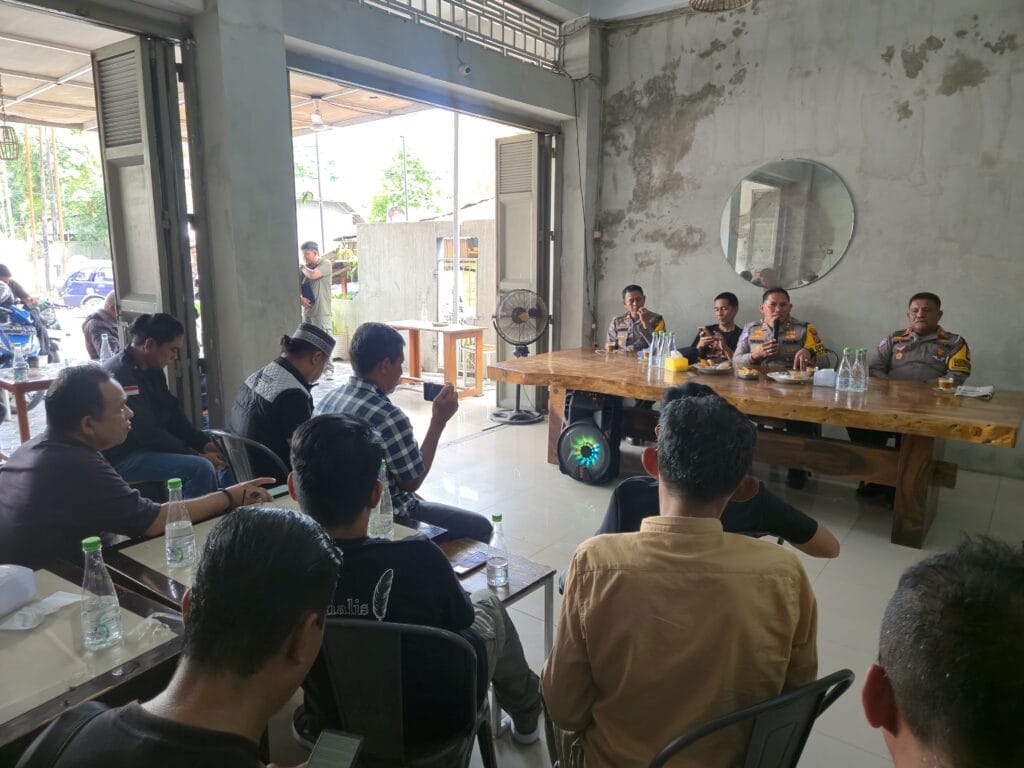 Dihadapan Jurnalis, Kapolres Bone: Pentingnya Komunikasi dan Kolaborasi