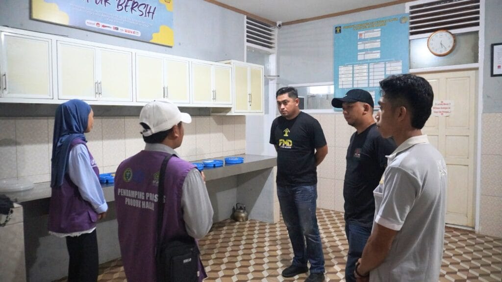 Pastikan Makanan Warga Binaan Halal, BPJPH Lakukan Pendampingan di Dapur Lapas Maros