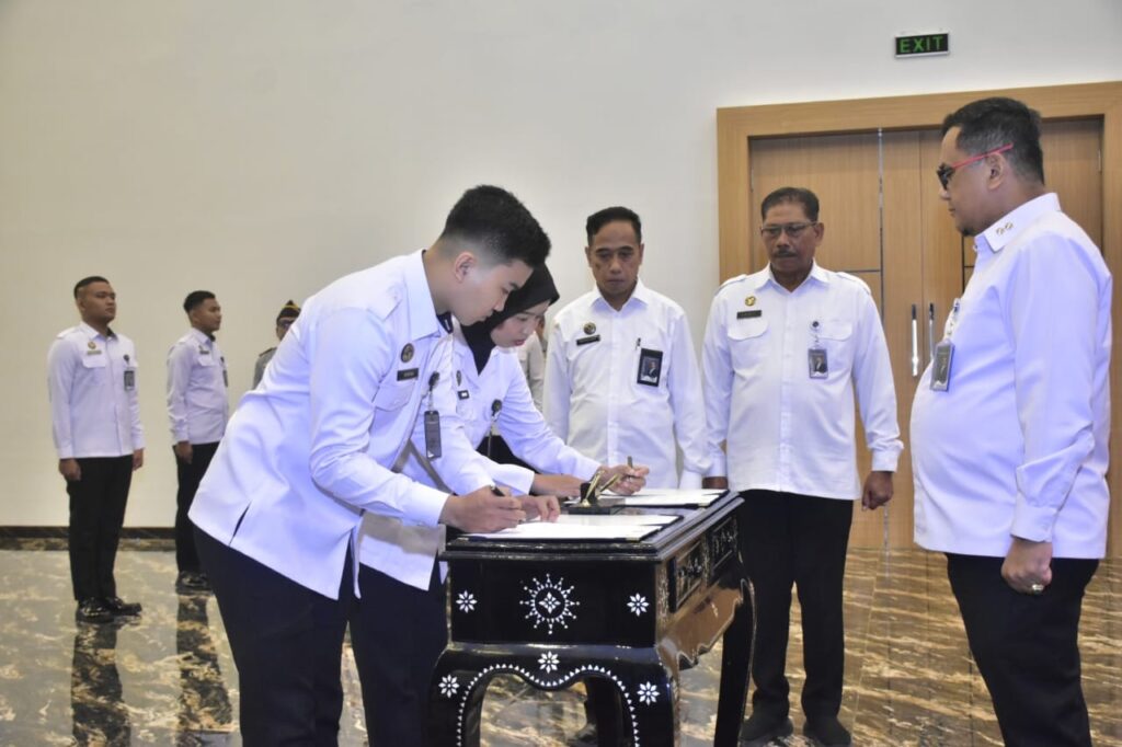 Babak Baru Pengabdian, 2 orang CPNS LPP Sungguminasa Resmi Dilantik Menjadi PNS