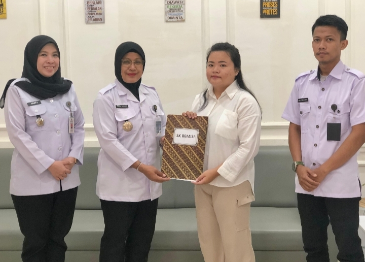 1 Orang Warga Binaan LPP Sungguminasa Terima Remisi Waisak 2569 BE