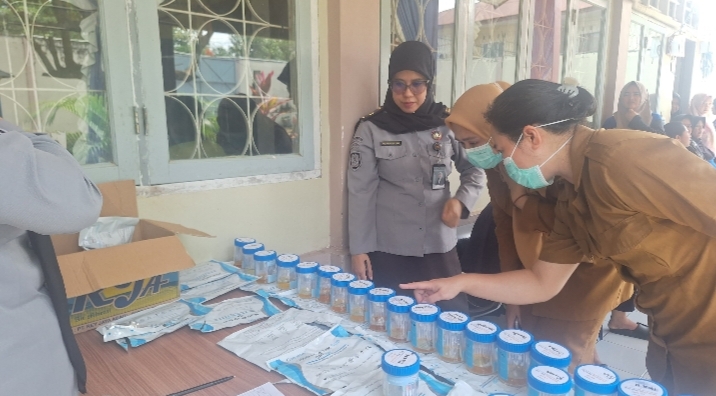 Wujudkan Lapas Bersih dari Narkoba, LPP Sungguminasa Gelar Tes Urine bagi Petugas dan Warga Binaan