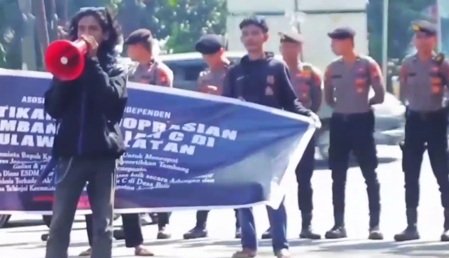 Gempur Tambang Ilegal, Aktivis Geruduk Mapolda Sulsel: Desak Copot Kapolres Jeneponto!