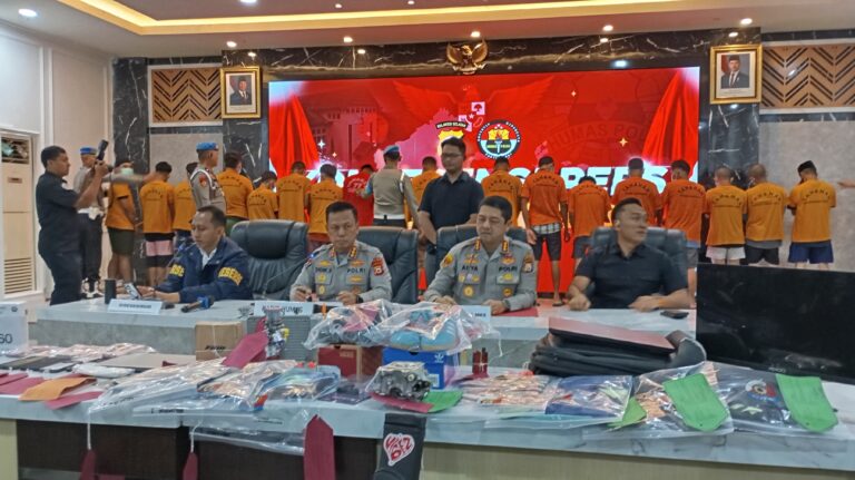 53 Tersangka Kerusuhan Makassar, Polisi Curiga Ada Otak Intelektual