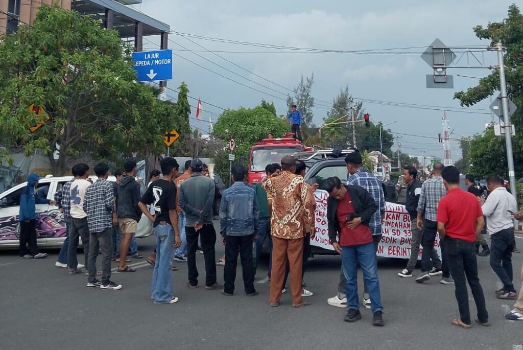 Unjuk Rasa Lanjutan, Aliansi Pemerhati Pendidikan Ultimatum Kadis Copot Kepsek SD 339 Dumpu Bulukumba