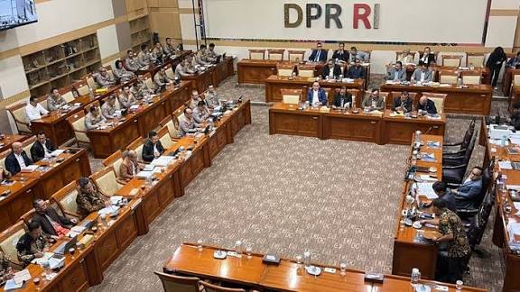 KOLOM: Krisis Kinerja di Jajaran Wilayah Polri, Sinyal “Bahaya” dari Pengakuan Wakapolri