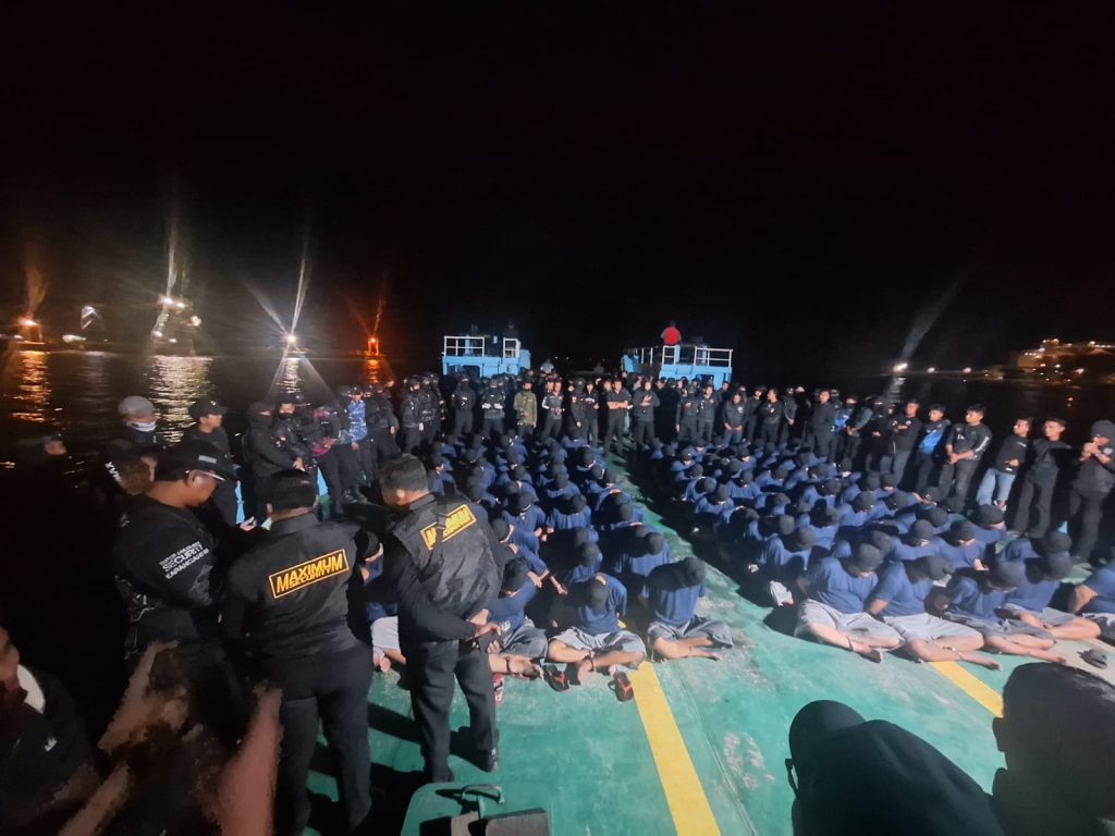 79 Narapidana Risiko Tinggi Asal Sulawesi Selatan Dipindahkan ke Nusakambangan, Kanwil Ditjenpas Sulsel Perkuat Keamanan dan Efektivitas Pembinaan