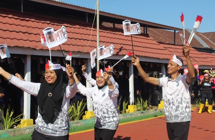 Semarakkan HUT RI ke-81 dan HAN ke-42, Lapas Perempuan Sungguminasa Gelar Porseni dan Resmikan Tribun Lapangan