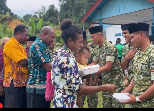 Toleransi Umat Beragama tercipta, Ada Pesan Persaudaraan di Balik Kehadiran Prajurit Yonif TP 859/RBK di GKI Imanuel Masram