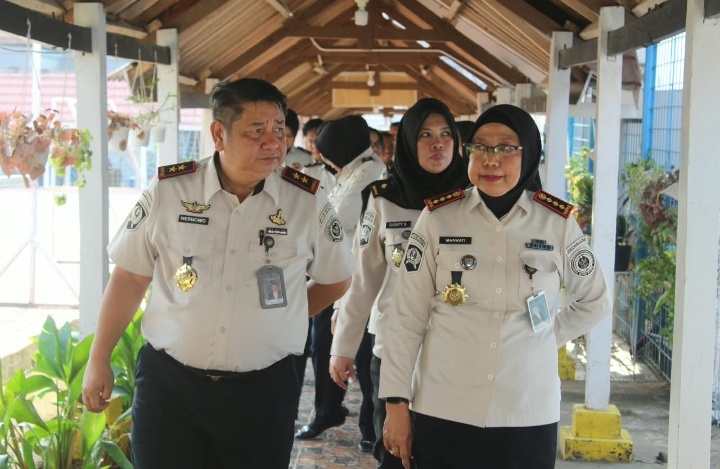 Kakanwil Ditjenpas Sulsel Tinjau Kondisi Blok Hunian Lapas Perempuan Sungguminasa, Pastikan Kondisi Tetap Aman & Kondusif