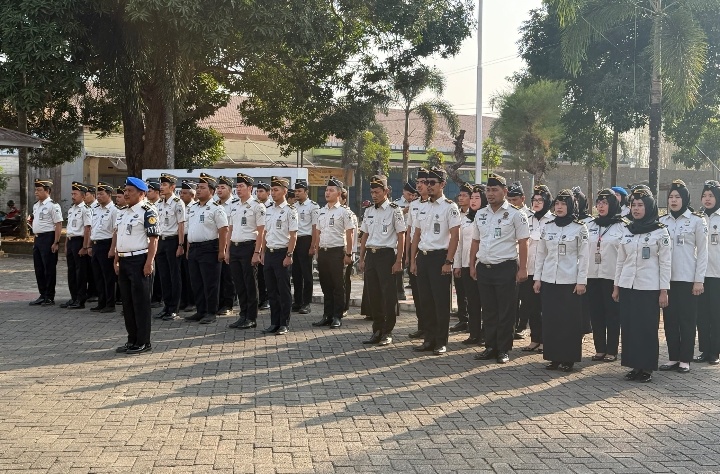 Perkuat Sinergi dan Disiplin, Kakanwil Ditjenpas Sulsel Pimpin Apel Pagi Bersama